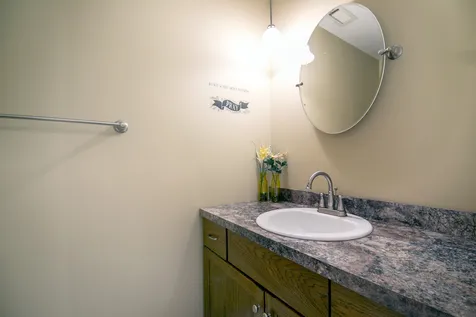1305 Oaktree Lane Kankakee IL 60901