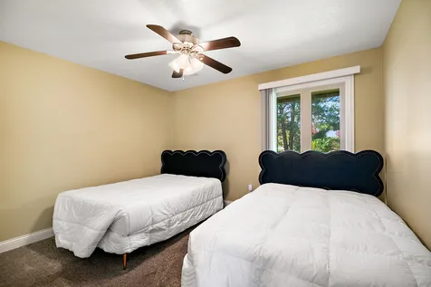 1305 Oaktree Lane Kankakee IL 60901