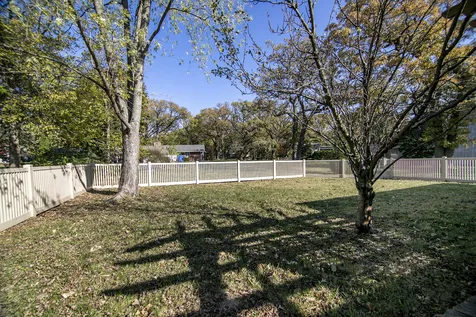 1305 Oaktree Lane Kankakee IL 60901