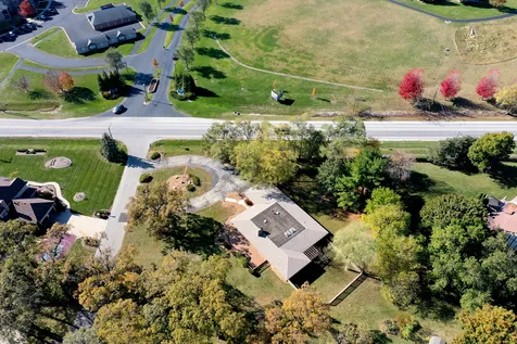 1305 Oaktree Lane Kankakee IL 60901