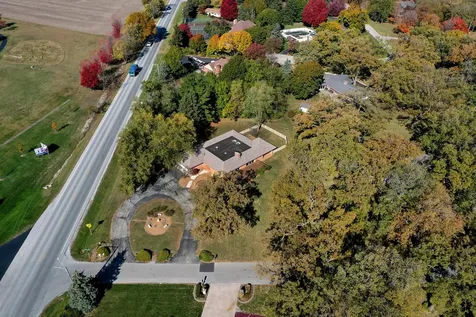 1305 Oaktree Lane Kankakee IL 60901