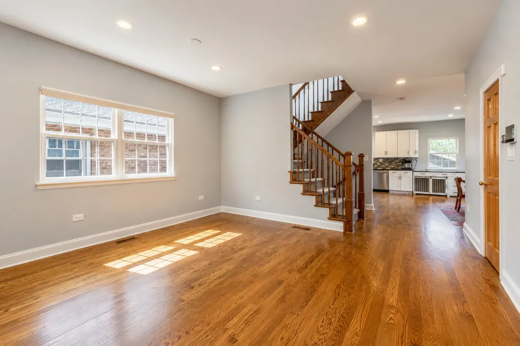 7042 West Berwyn Avenue Chicago IL 60656