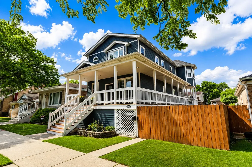 7042 West Berwyn Avenue Chicago IL 60656