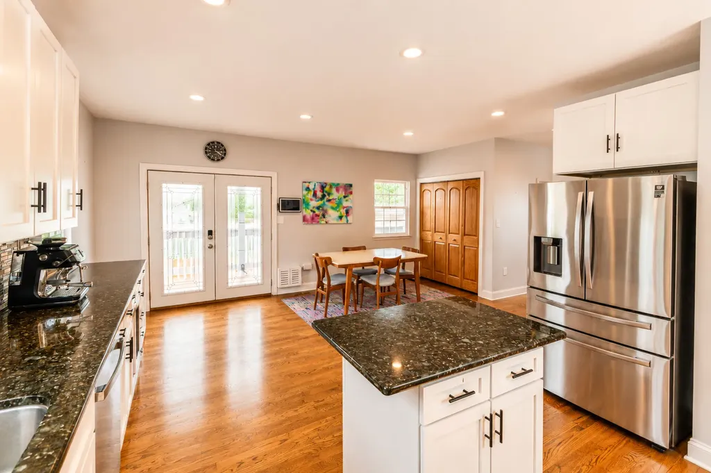 7042 West Berwyn Avenue Chicago IL 60656
