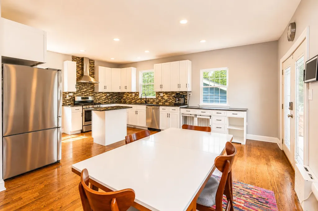 7042 West Berwyn Avenue Chicago IL 60656