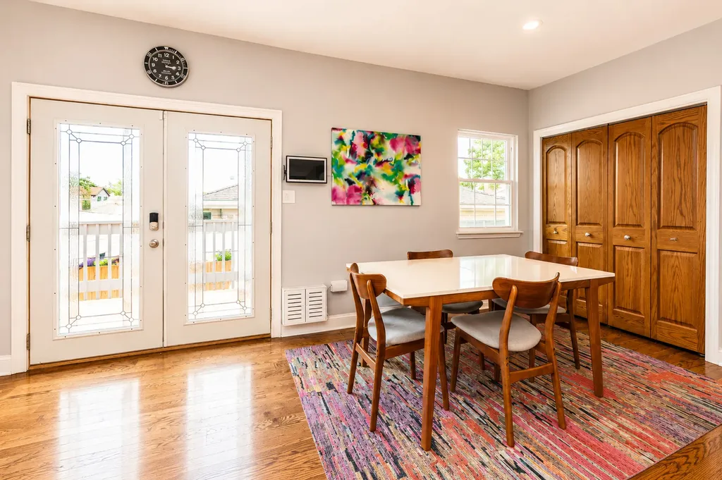 7042 West Berwyn Avenue Chicago IL 60656