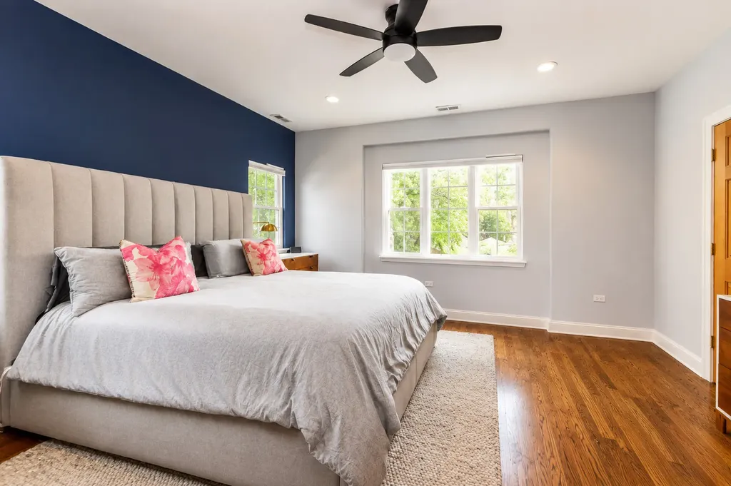 7042 West Berwyn Avenue Chicago IL 60656