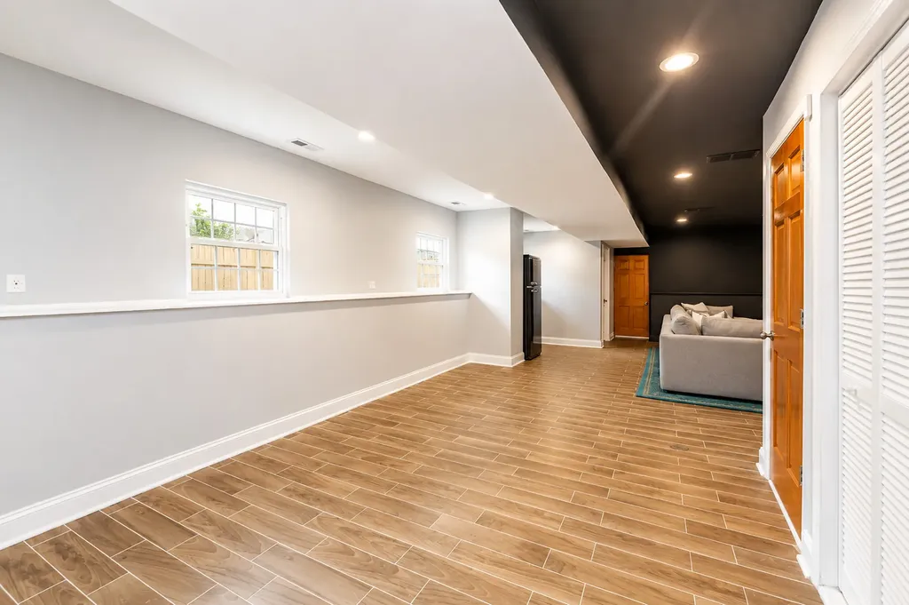 7042 West Berwyn Avenue Chicago IL 60656