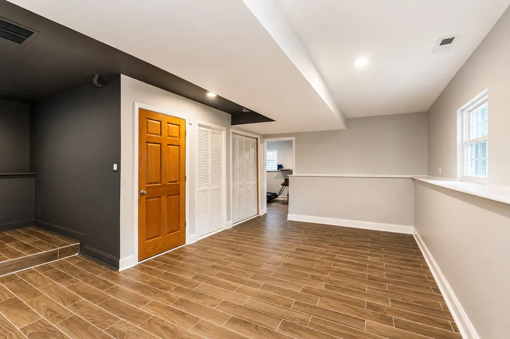 7042 West Berwyn Avenue Chicago IL 60656