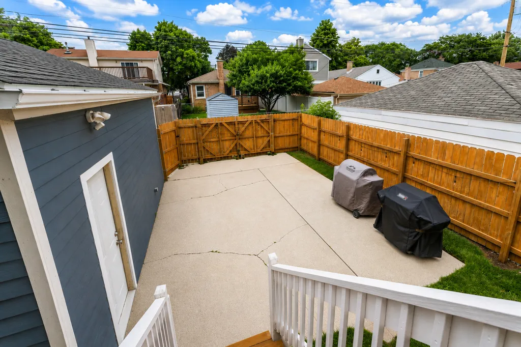 7042 West Berwyn Avenue Chicago IL 60656