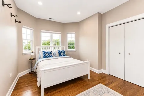 7042 West Berwyn Avenue Chicago IL 60656