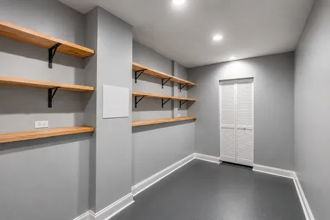 7042 West Berwyn Avenue Chicago IL 60656