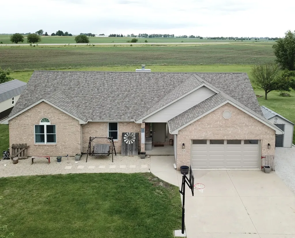 214 West 2nd Street W Odell IL 60460