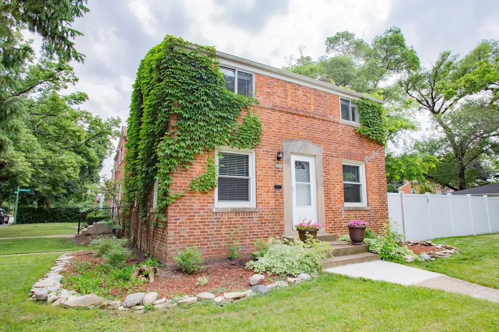 5356 North Oketo Avenue Chicago IL 60656