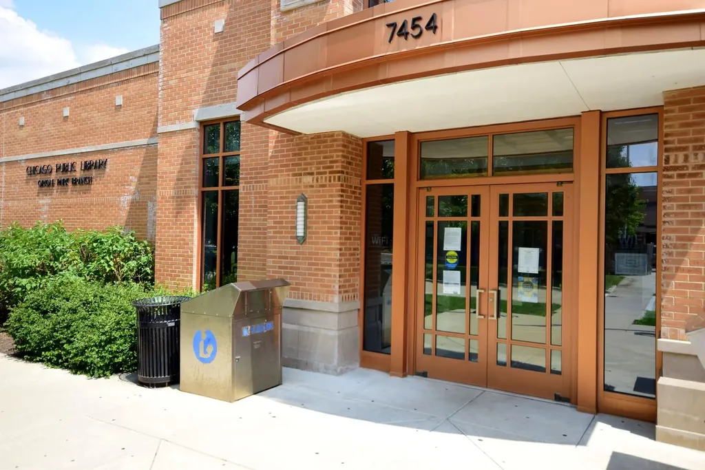 5356 North Oketo Avenue Chicago IL 60656