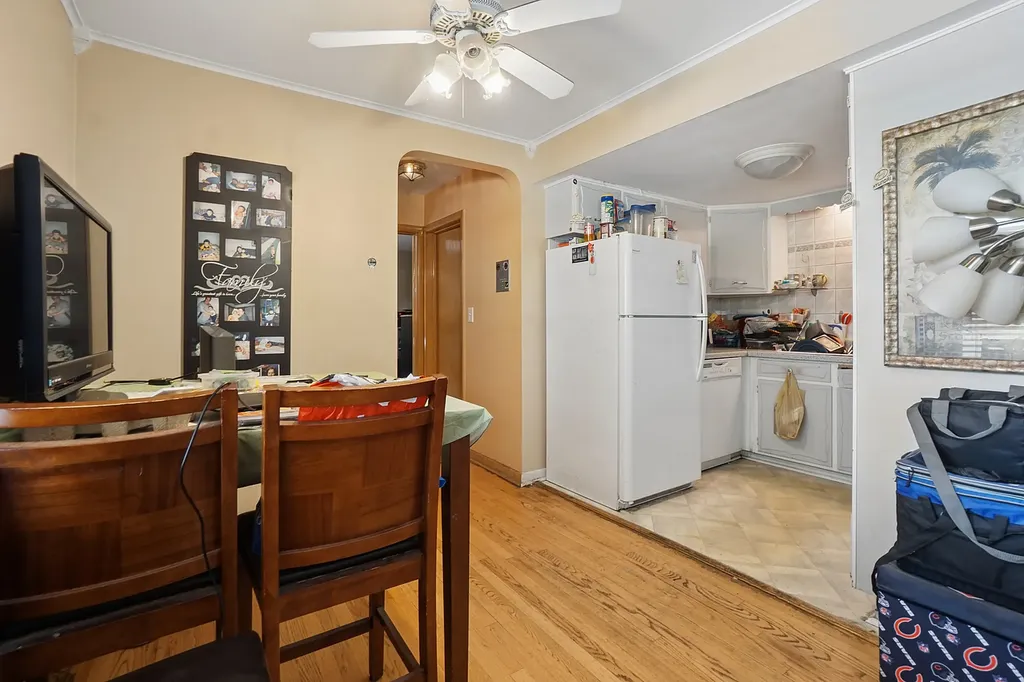 6972 West Belmont Avenue Chicago IL 60634