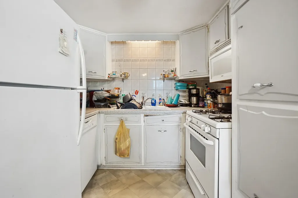6972 West Belmont Avenue Chicago IL 60634