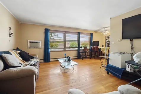6972 West Belmont Avenue Chicago IL 60634