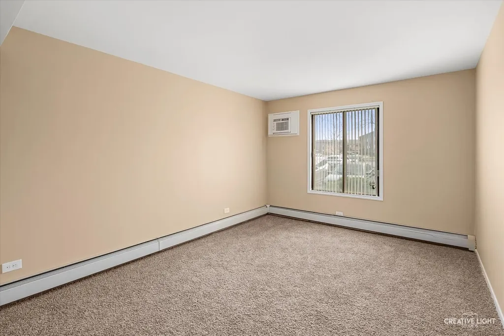 109 Gregory Street Aurora IL 60504
