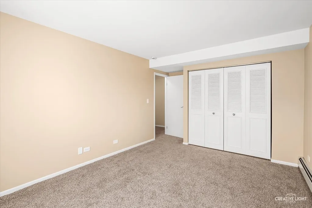 109 Gregory Street Aurora IL 60504