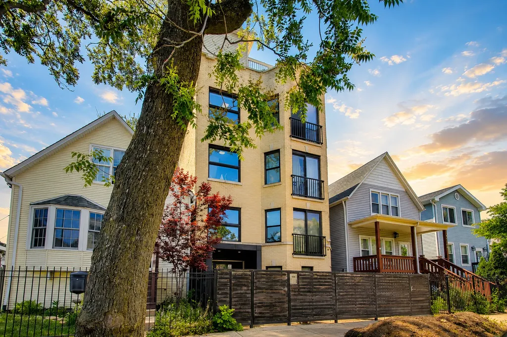 4130 North Kimball Avenue Chicago IL 60618