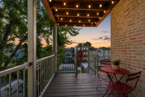 4130 North Kimball Avenue Chicago IL 60618