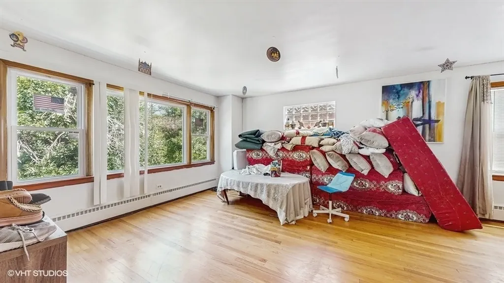 4614 North Central Avenue Chicago IL 60630