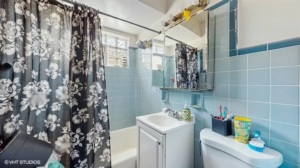 4614 North Central Avenue Chicago IL 60630