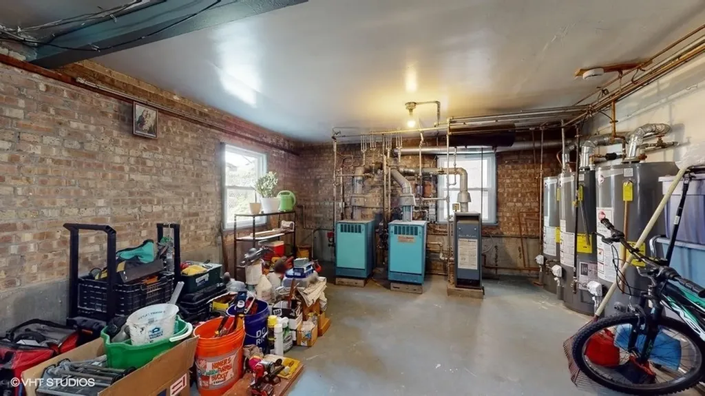 4614 North Central Avenue Chicago IL 60630