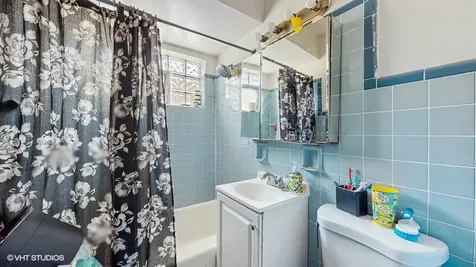 4614 North Central Avenue Chicago IL 60630