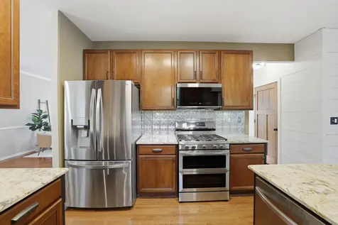 400 Willow Road Lakemoor IL 60051