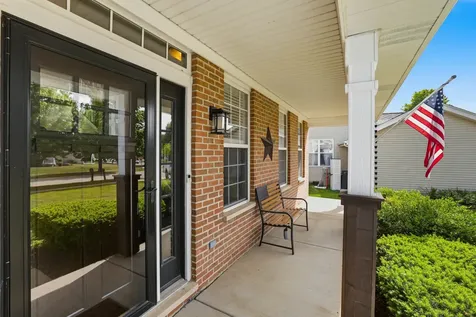 400 Willow Road Lakemoor IL 60051