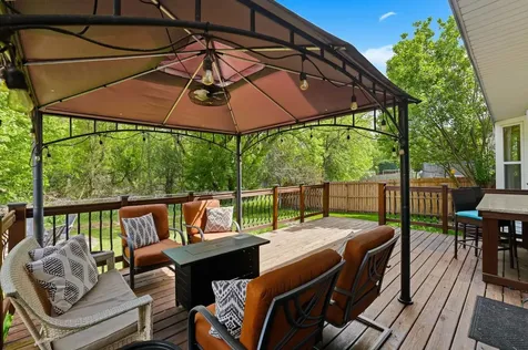 400 Willow Road Lakemoor IL 60051