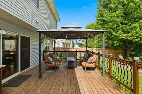 400 Willow Road Lakemoor IL 60051