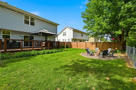 400 Willow Road Lakemoor IL 60051