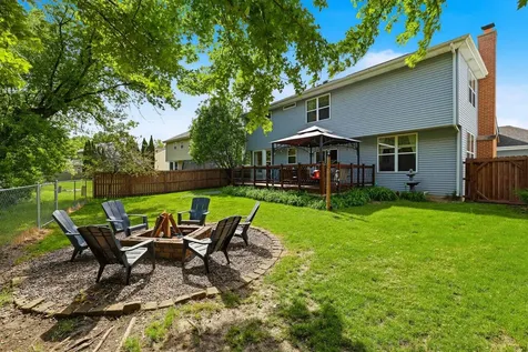 400 Willow Road Lakemoor IL 60051