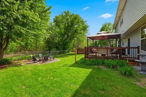 400 Willow Road Lakemoor IL 60051