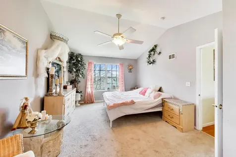 447 Talismon Court Crystal Lake IL 60012