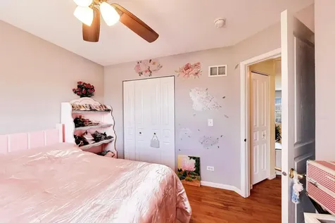 447 Talismon Court Crystal Lake IL 60012
