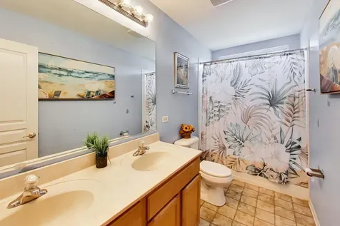 447 Talismon Court Crystal Lake IL 60012