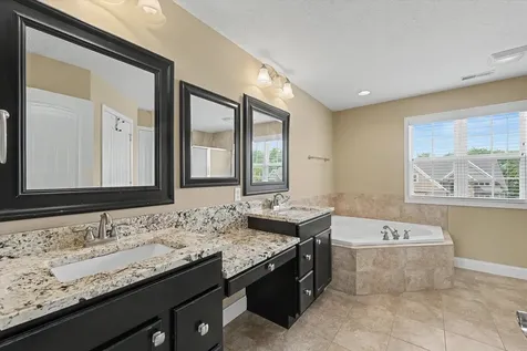 601 Silver Lake Court Savoy IL 61874