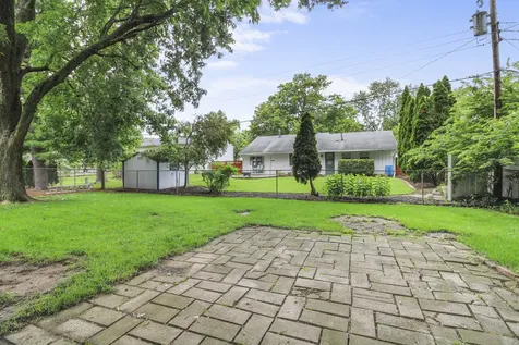 903 Scottsdale Drive Champaign IL 61821