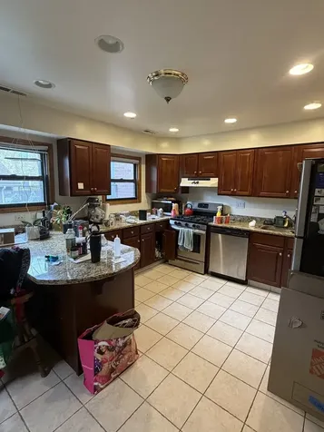 1354 West George Street Chicago IL 60657