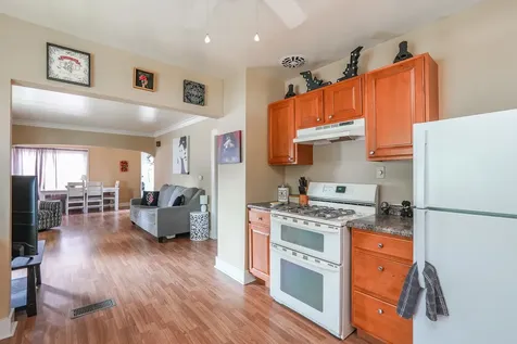 197 North Cleveland Avenue Bradley IL 60915