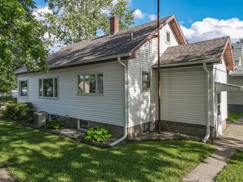 197 North Cleveland Avenue Bradley IL 60915
