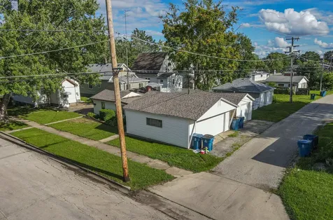 197 North Cleveland Avenue Bradley IL 60915