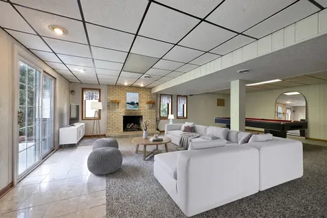 190 Betty Drive Inverness IL 60010