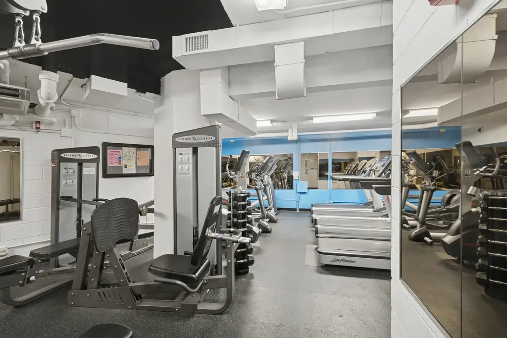 2626 North Lakeview Avenue Chicago IL 60614