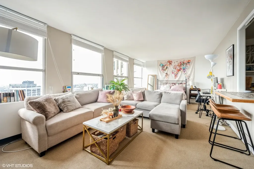 2626 North Lakeview Avenue Chicago IL 60614