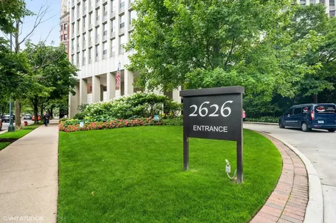 2626 North Lakeview Avenue Chicago IL 60614